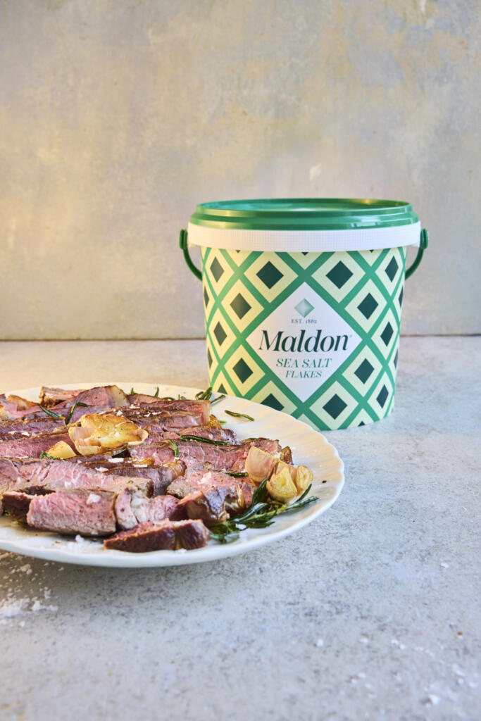 Maldon Original Sea Salt 1.4kg Tub with steak