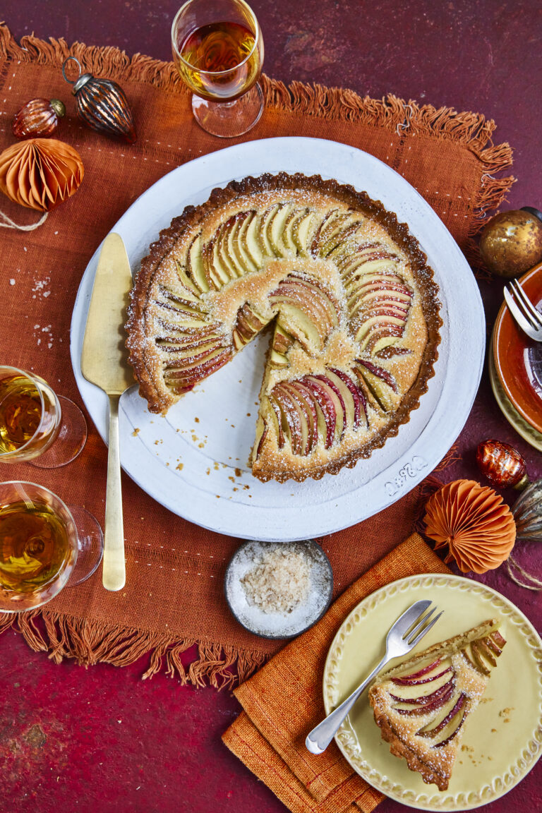 Spiced apple tart