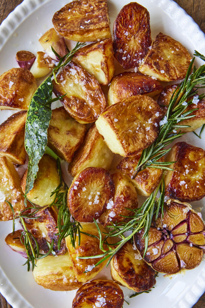 Garlic Roast Potatoes. Seasoned with Maldon Garlic Sea Salt.