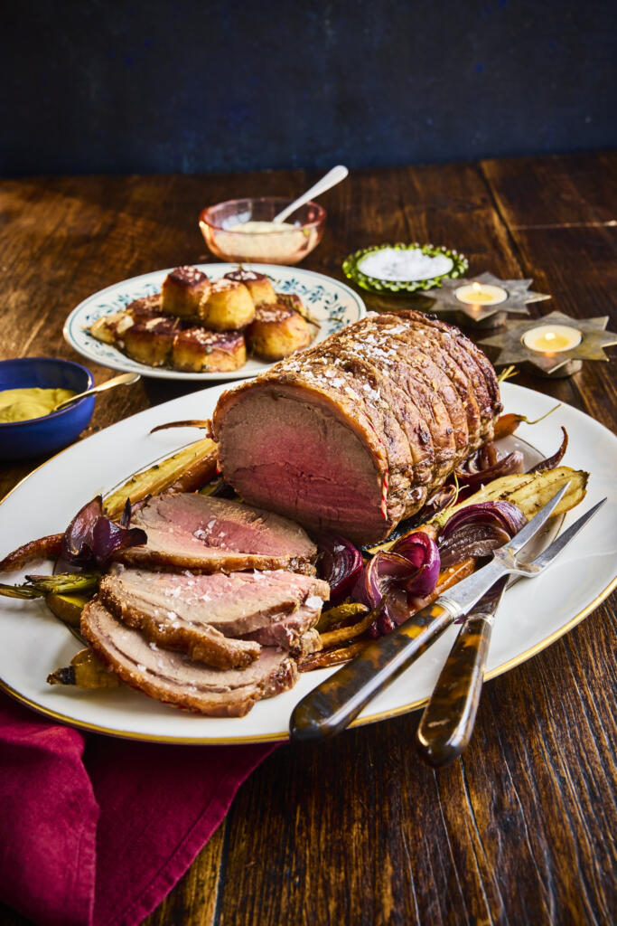 Roast beef with easy vegetable medley, seasoned with Maldon Original Sea Salt