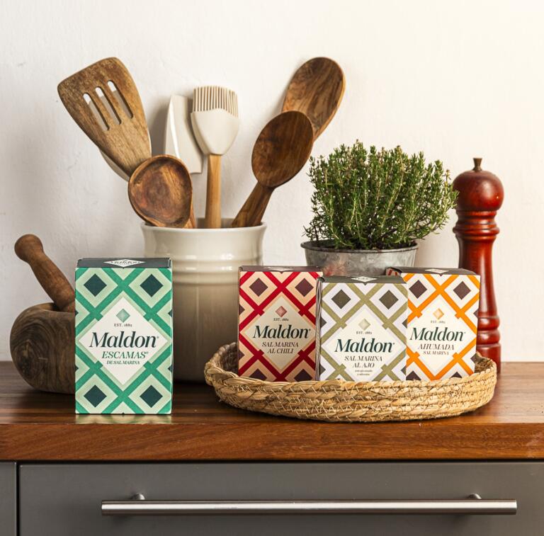 La gama completa de escamas de Sal Maldon: original, ahumada, con chile y con ajo