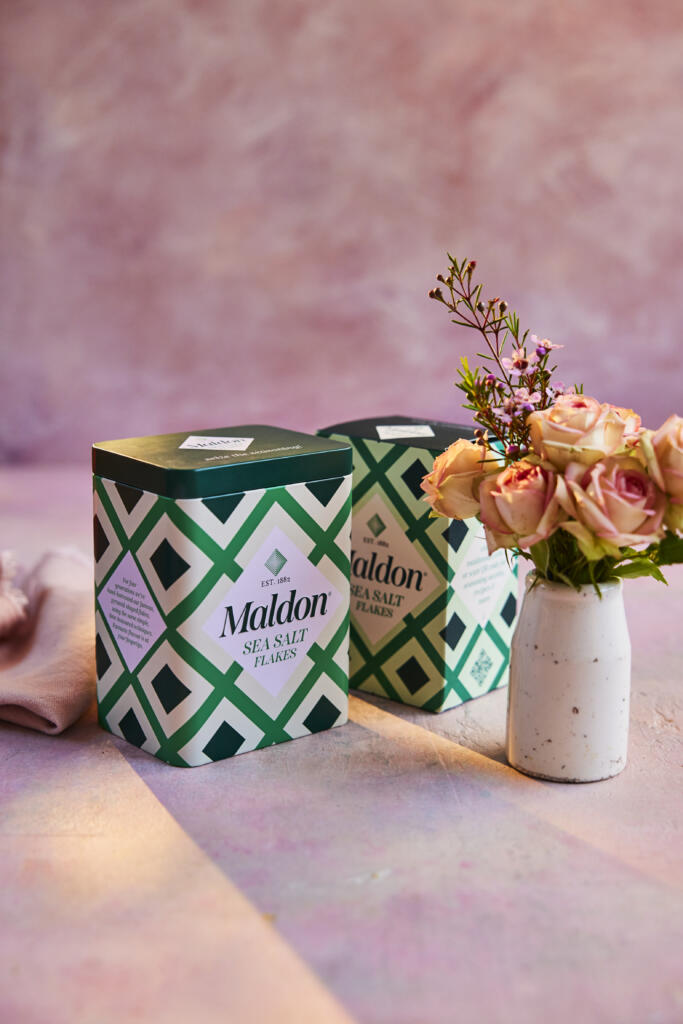 Gift Tin Set on a Mother's Day background